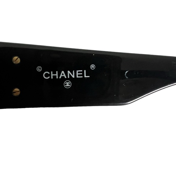 Chanel CC Logo Sunglasses - Picture 6 of 10